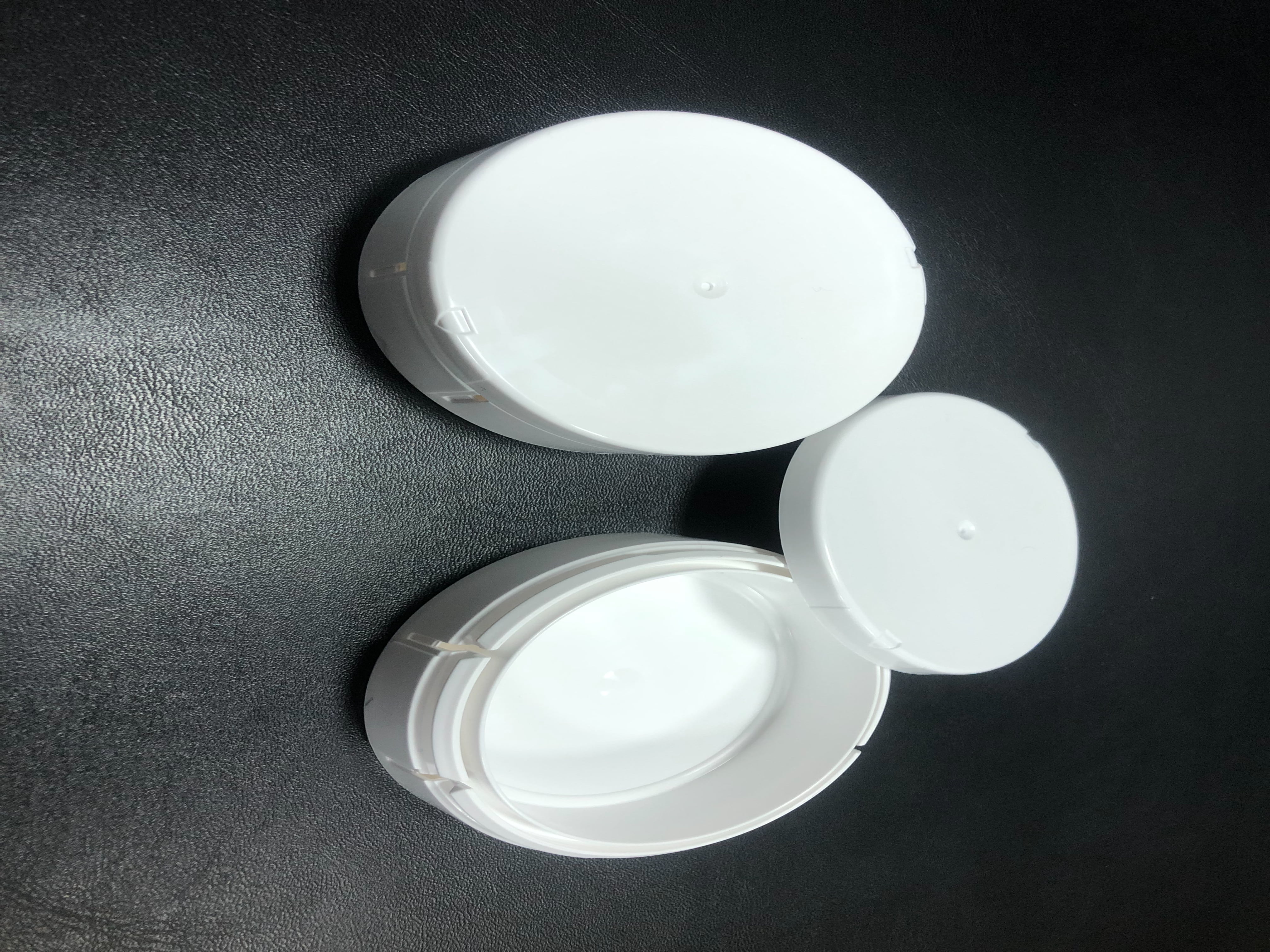 CQ Snus Can child-resistant triangle lock mechanism