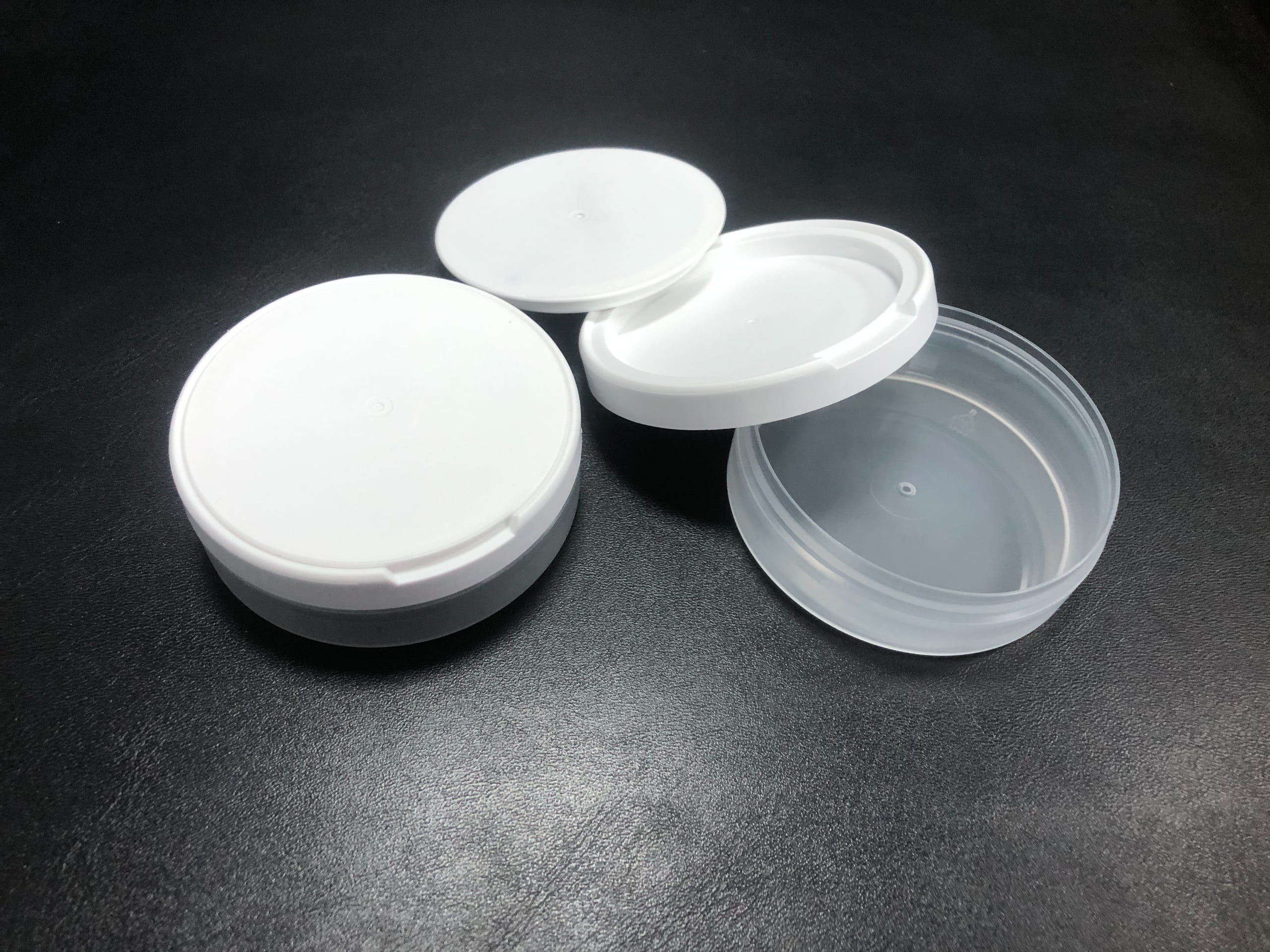 Round snus can